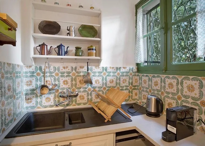 Semesterbostad Torre Alpicella Home, A Scenic Escape! Diano Marina